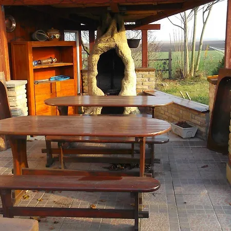 بيت ضيافة Nicolaj Vendeghaz Es Tanya Dég