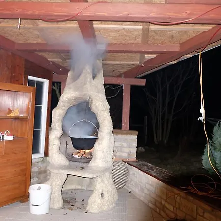 Nicolaj Vendeghaz Es Tanya بيت ضيافة Dég