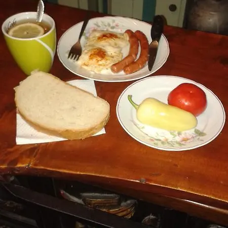 Nicolaj Vendeghaz Es Tanya * Dég